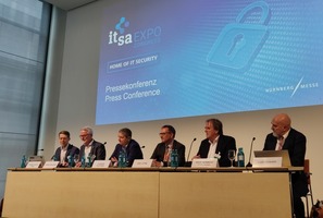 datensicherheit-it-sa-2024-pressekonferenz-podium